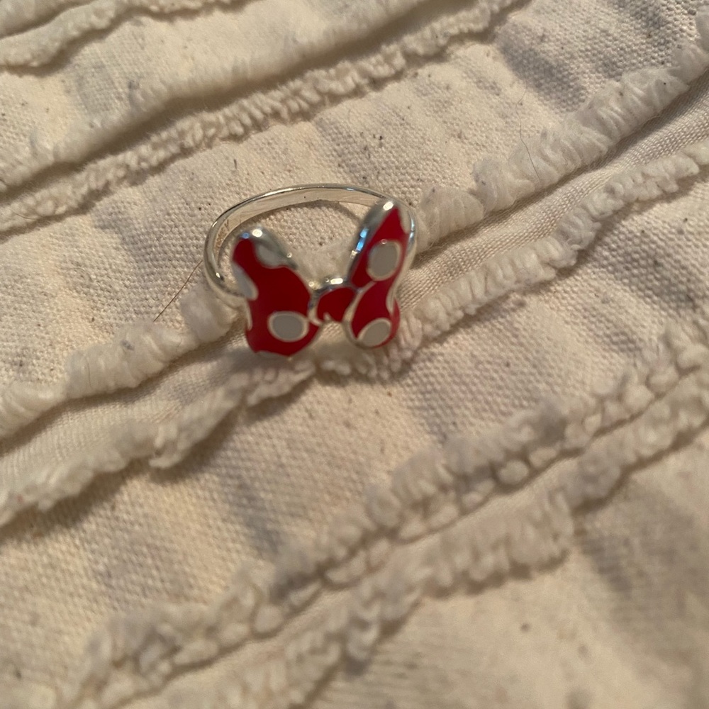 Minnie Mouse Bow ring Disney